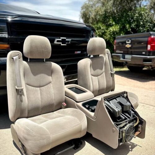 2003-2007 Silverado/Sierra Tan Seats w/ Center Console (Perfect Conditions)