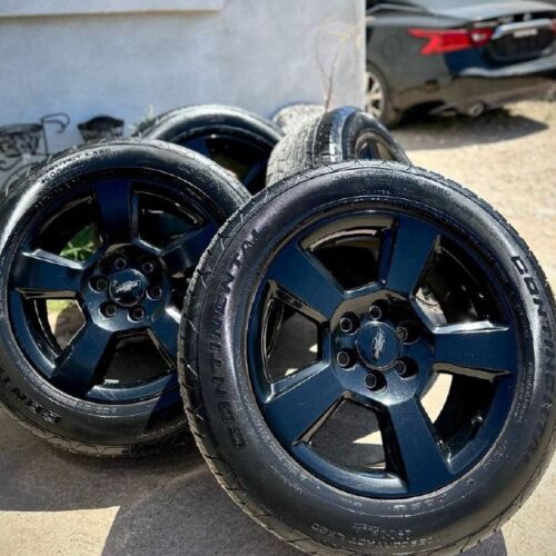 20″ BLACK LTZ WHEELS- 40% Thread on tires-Come with TPMS sensors