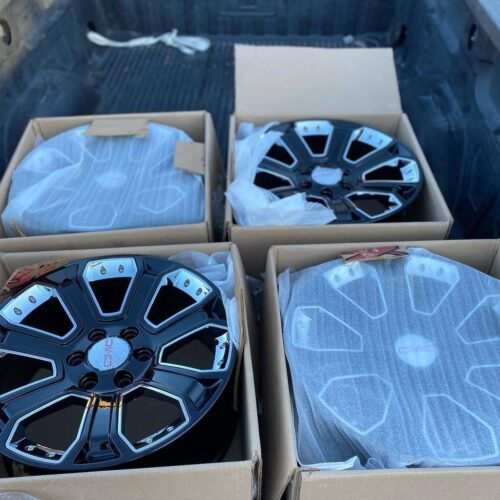 20″ DENALI WHEELS/ BRAND NEW Black with Chrome